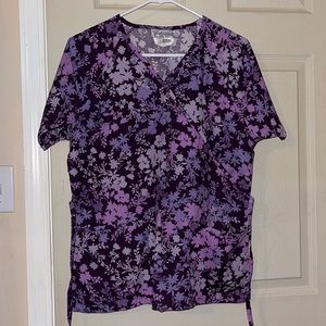 Uniform Advantage scrub top